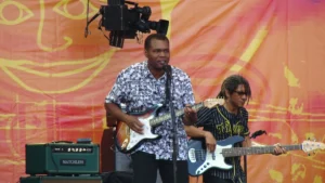 Strong Persuader Turned Forty and Robert Cray Kept Touring