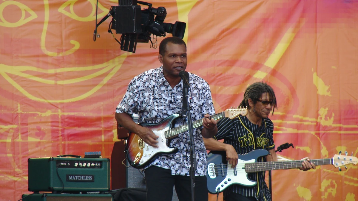 Strong Persuader Turned Forty and Robert Cray Kept Touring