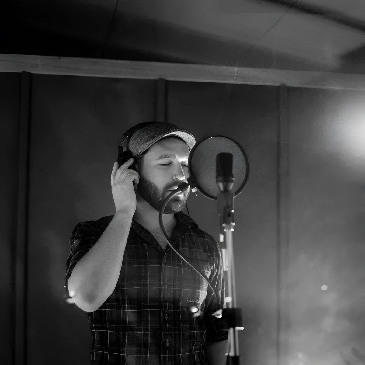 Daniel Grimsland Keeps No Big Deal at Three Minutes Thirty Nine of Blues and Garage Rock